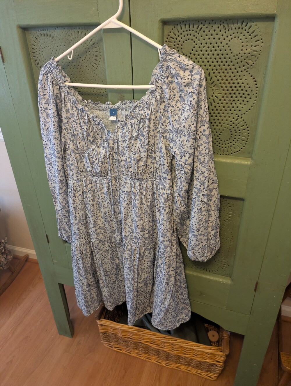 Old Navy Floral Peasant Dress - Blue and White
